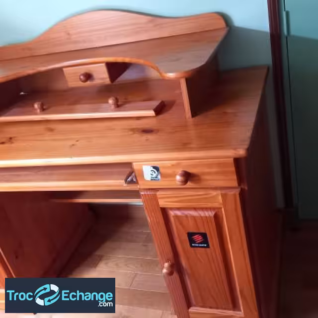 Un bureau (besoin d'un peu de bricolage)
