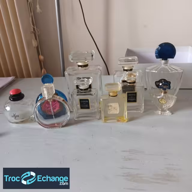 Flacons parfum vide